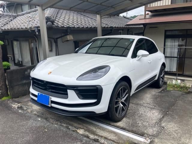 PORSCHE