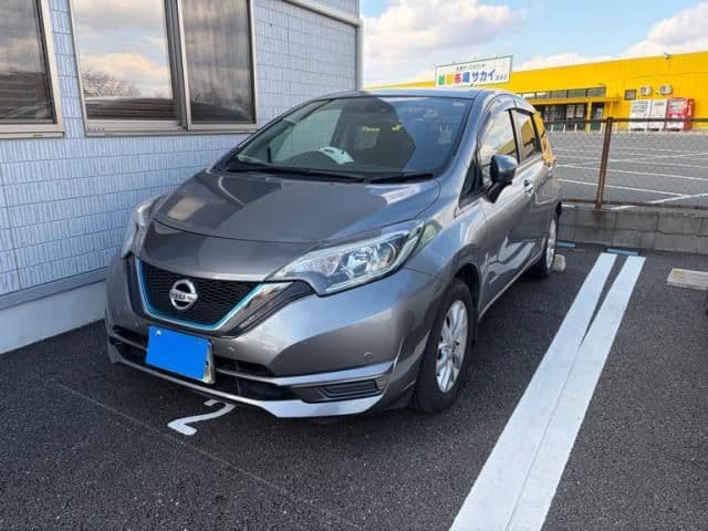 Car image 1