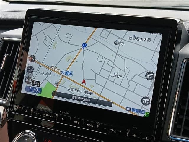 Car thumbnail 3