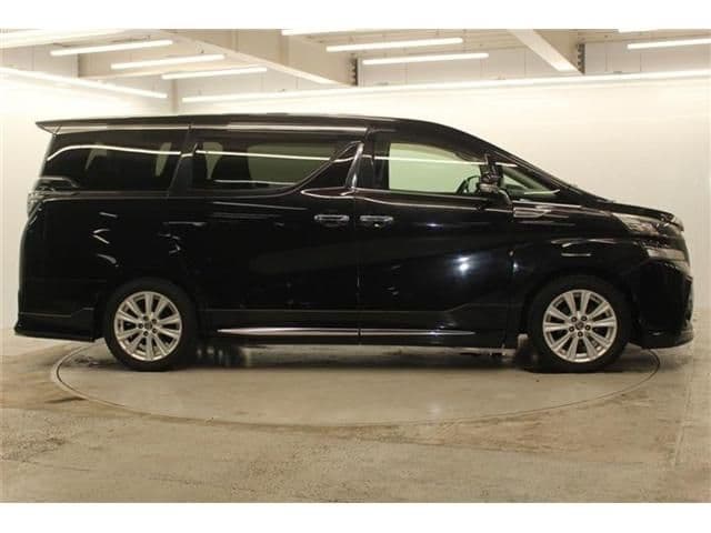 Car thumbnail 4