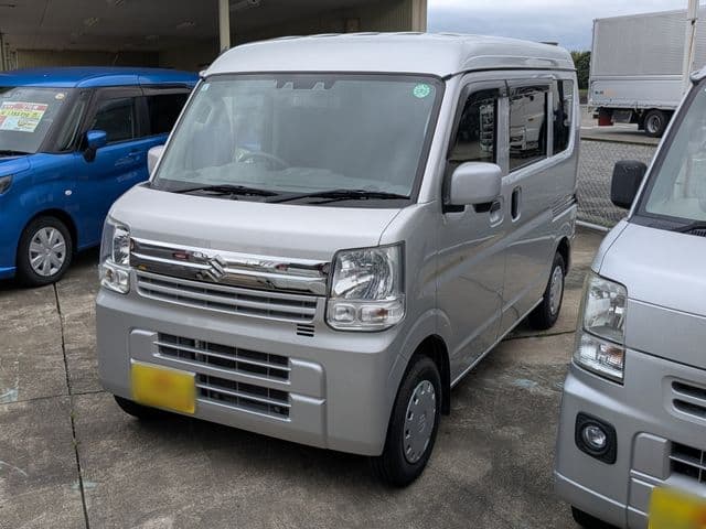SUZUKI