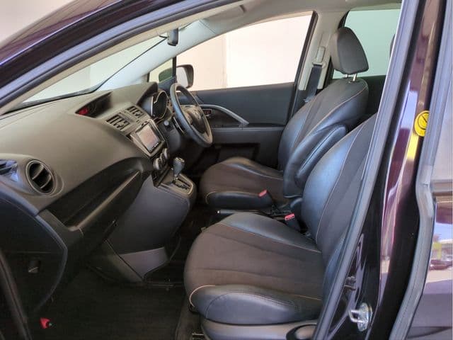Car thumbnail 4