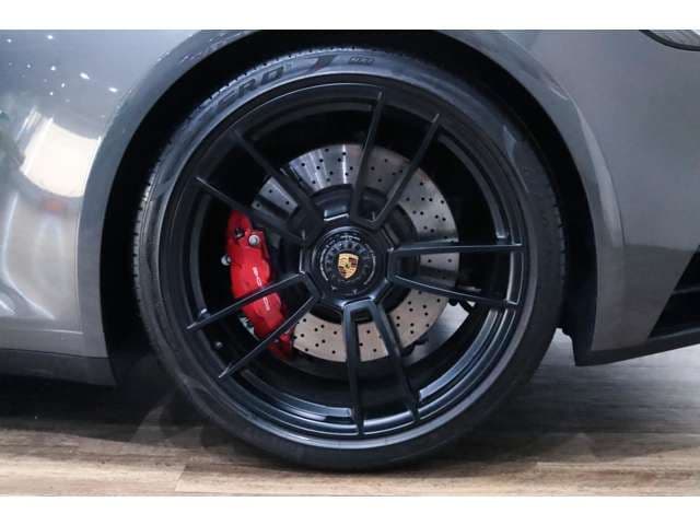 Car thumbnail 4