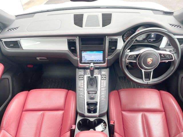 Car thumbnail 2