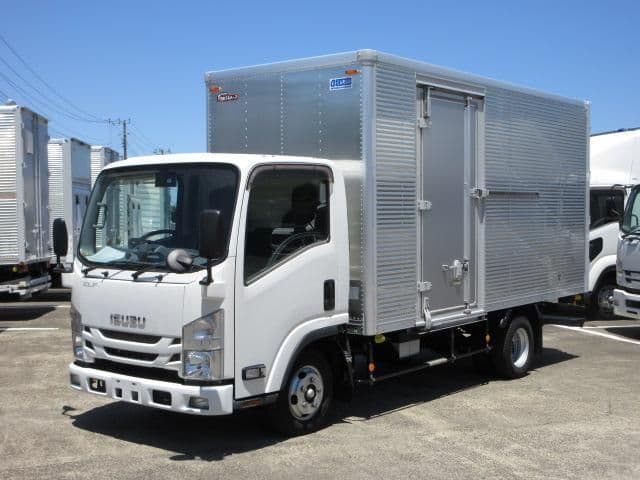 ISUZU