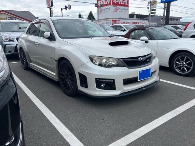 Car thumbnail 2