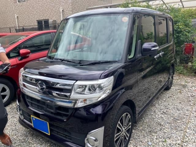 Car image 1