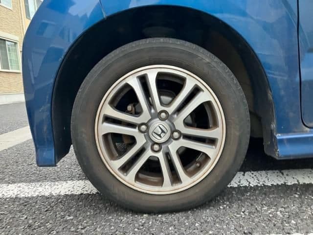 Car thumbnail 4