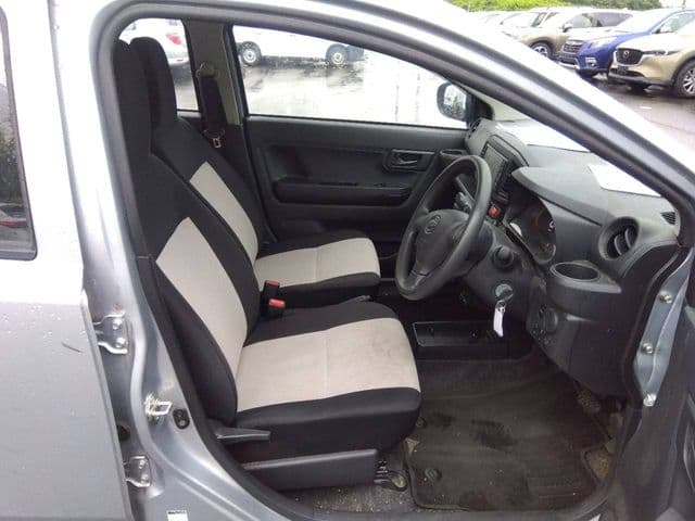 Car thumbnail 4