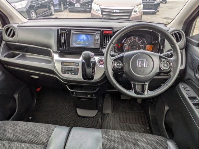 Car thumbnail 3