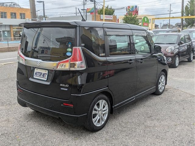 Car thumbnail 2