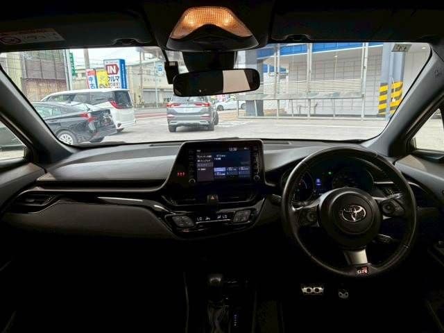 Car thumbnail 3