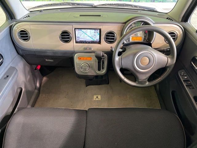 Car thumbnail 2