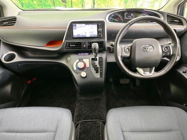 Car thumbnail 2
