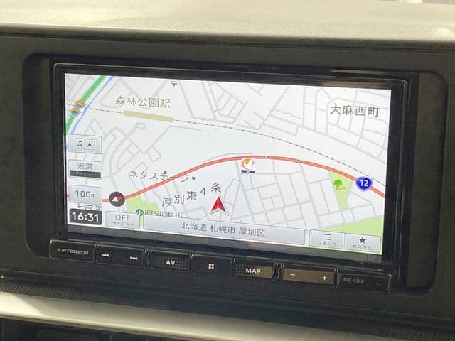Car thumbnail 4