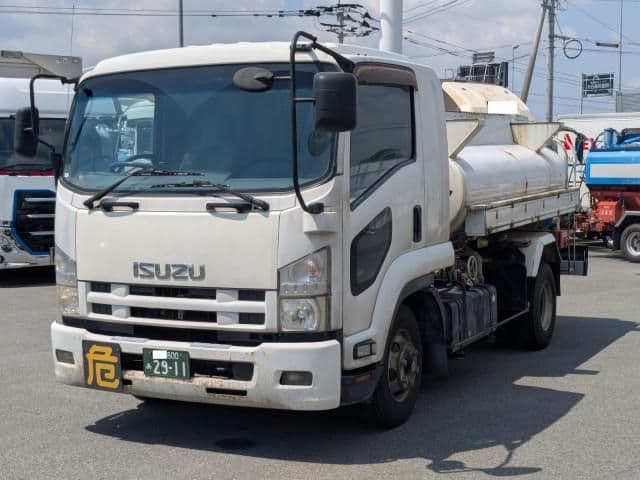 ISUZU