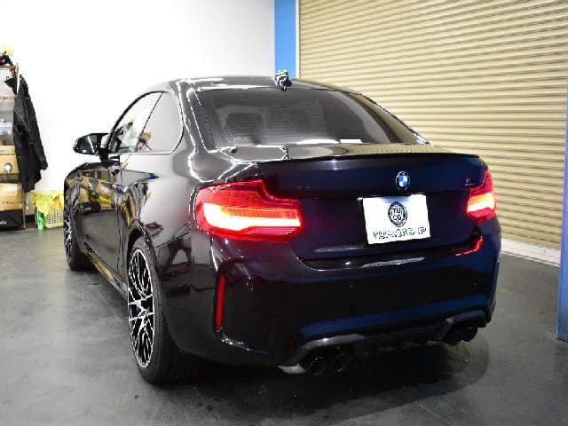 Car thumbnail 3