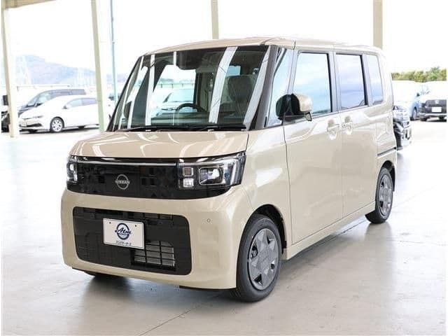 NISSAN