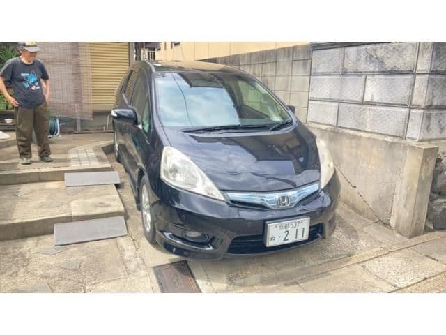 Car image 1