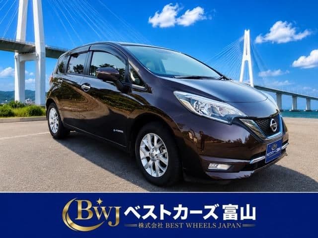 NISSAN