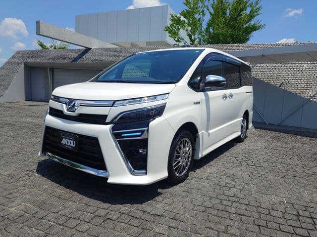 Car image 1
