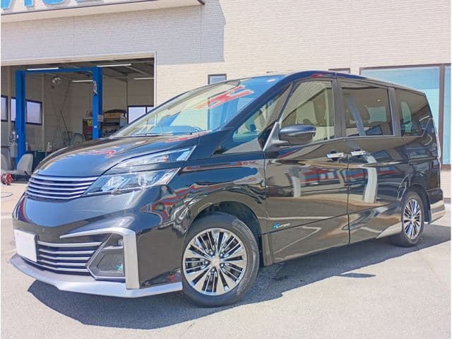 NISSAN