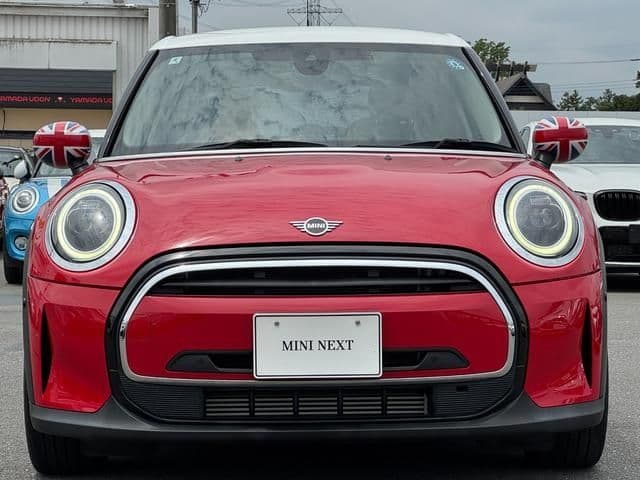 Car thumbnail 4