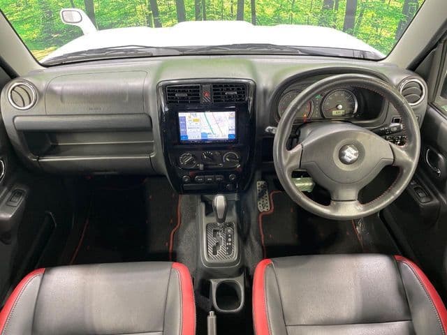 Car thumbnail 4