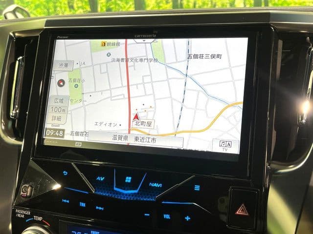 Car thumbnail 4