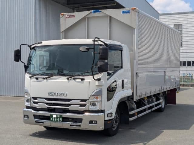 ISUZU