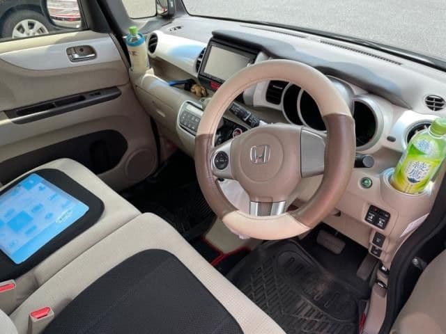 Car thumbnail 2