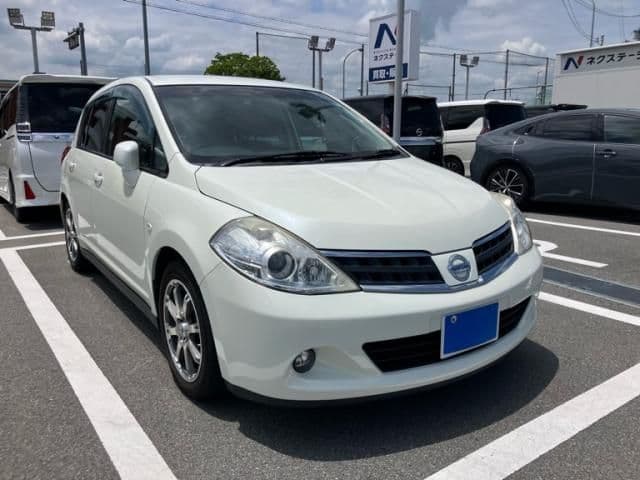 Car image 1