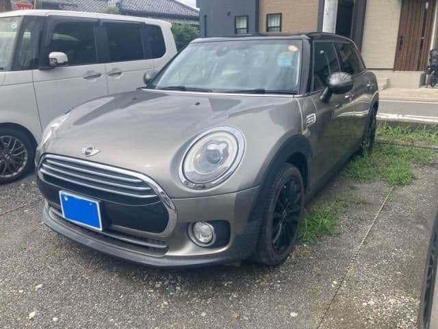 Car thumbnail 3