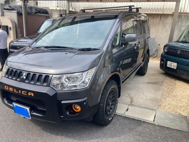 Car image 1