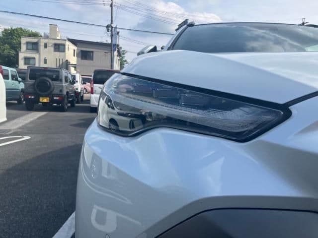 Car thumbnail 3