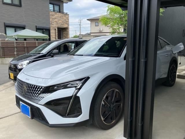 PEUGEOT