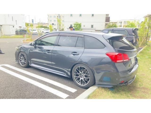 Car thumbnail 4