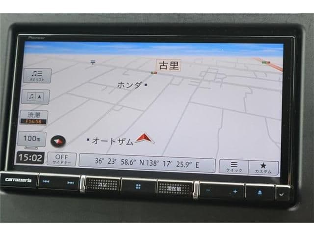 Car thumbnail 3