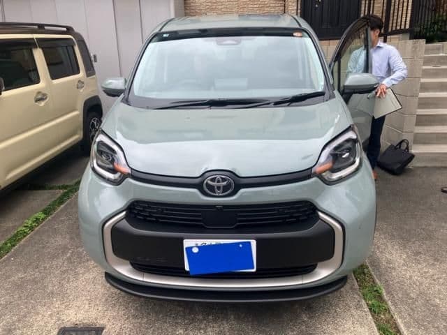 Car thumbnail 2