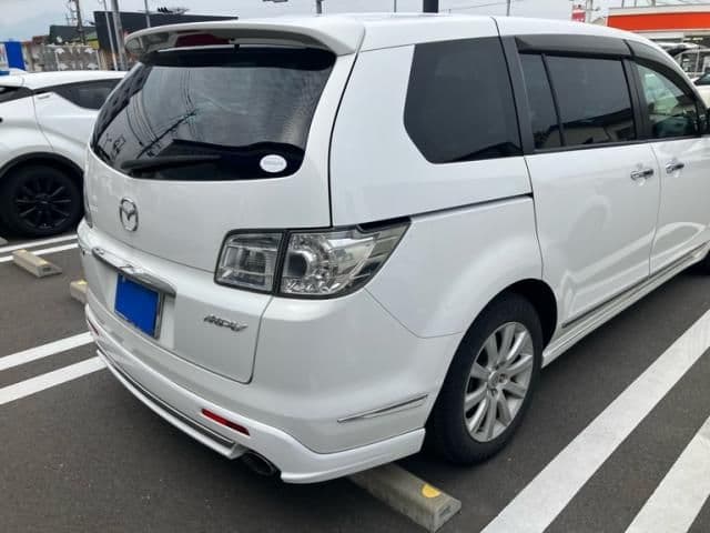 Car thumbnail 4