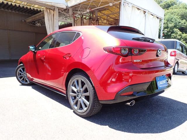 Car thumbnail 3