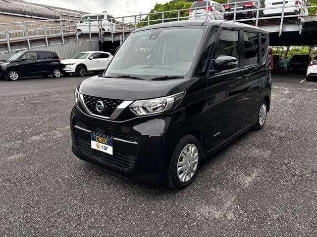 NISSAN