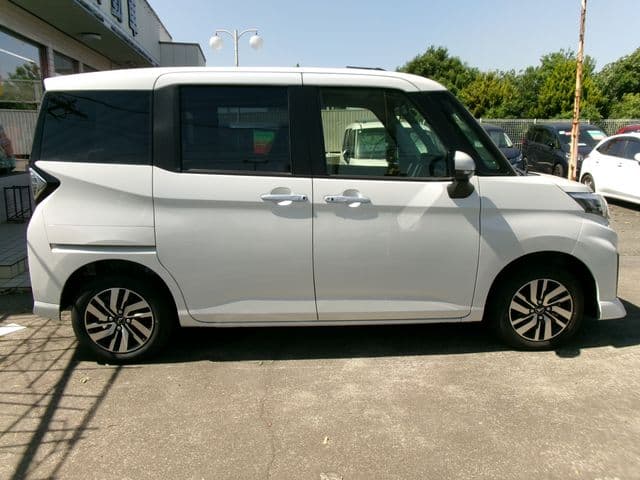 Car thumbnail 4