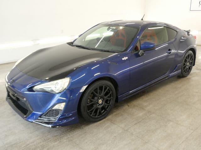 Car thumbnail 2