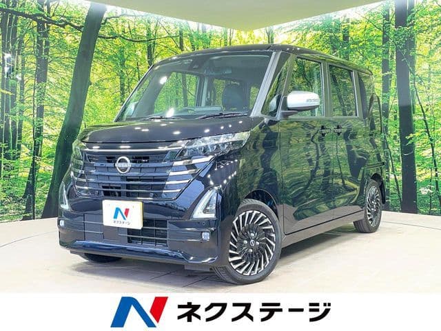 NISSAN