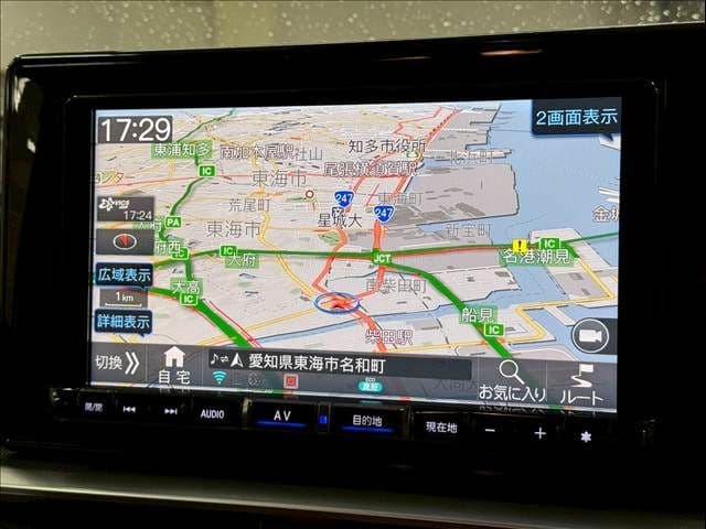 Car thumbnail 4