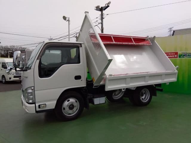 ISUZU