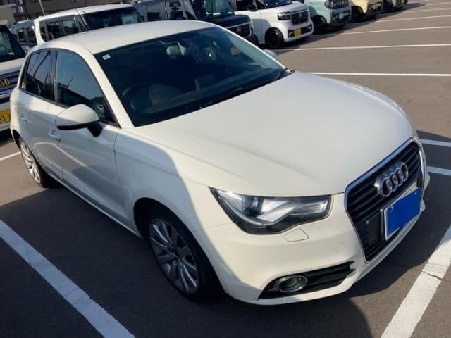 Car image 1