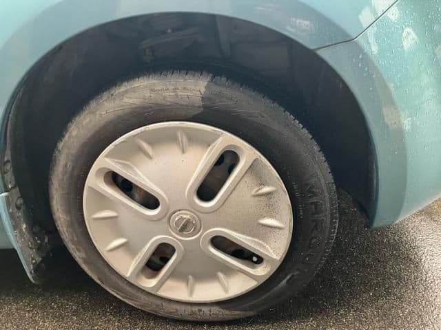Car thumbnail 3