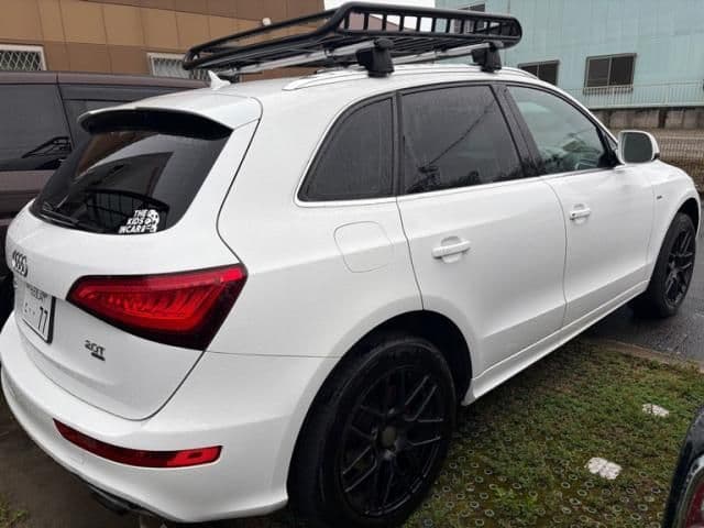 Car thumbnail 3